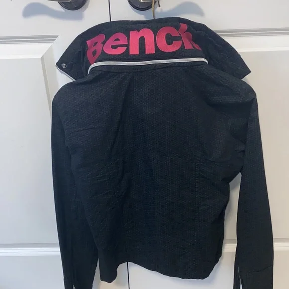 Bench Jacket - Picture 3 of 3